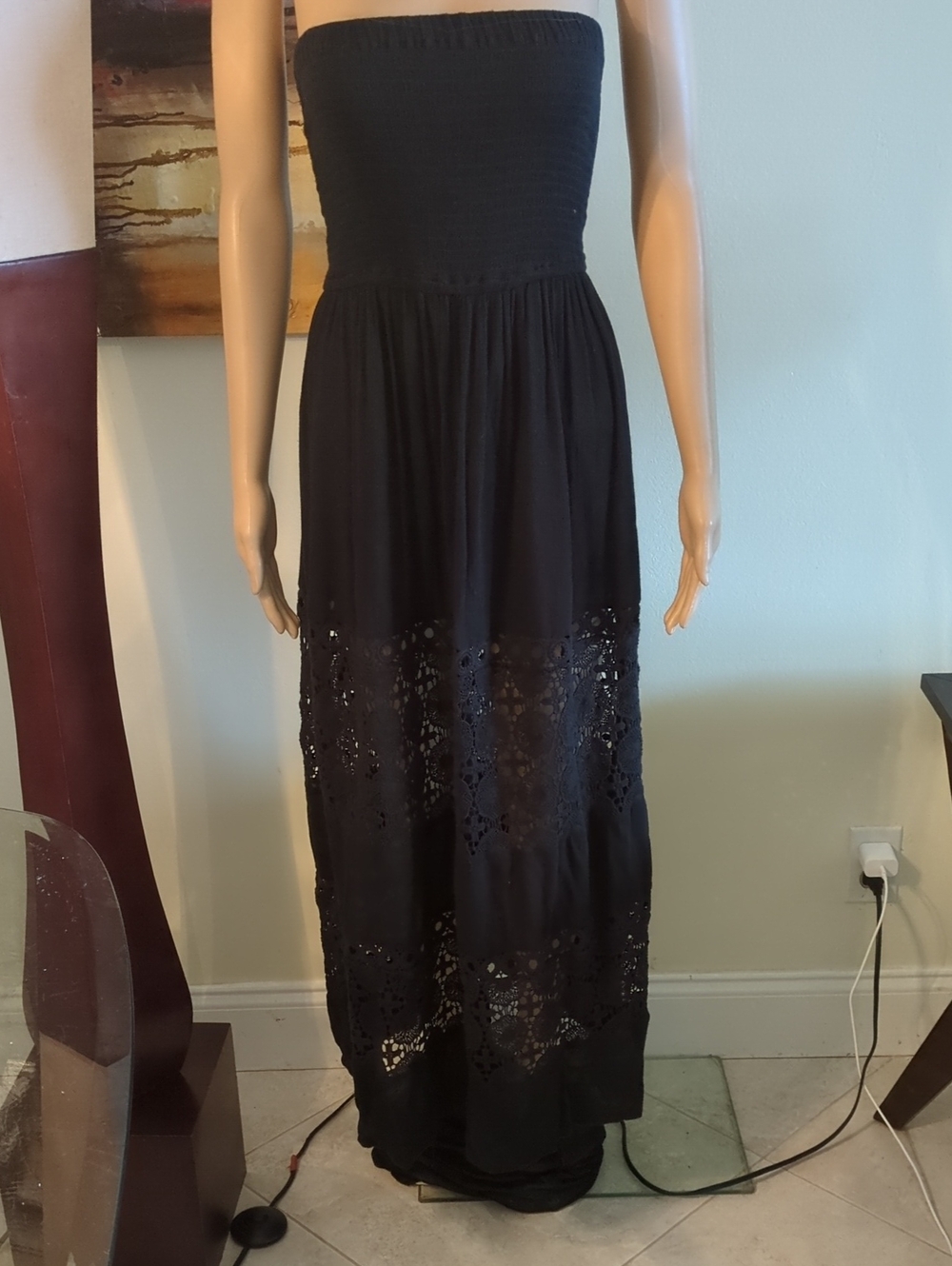 Helsēa Black Lace Maxi Dress Size XS Like New.